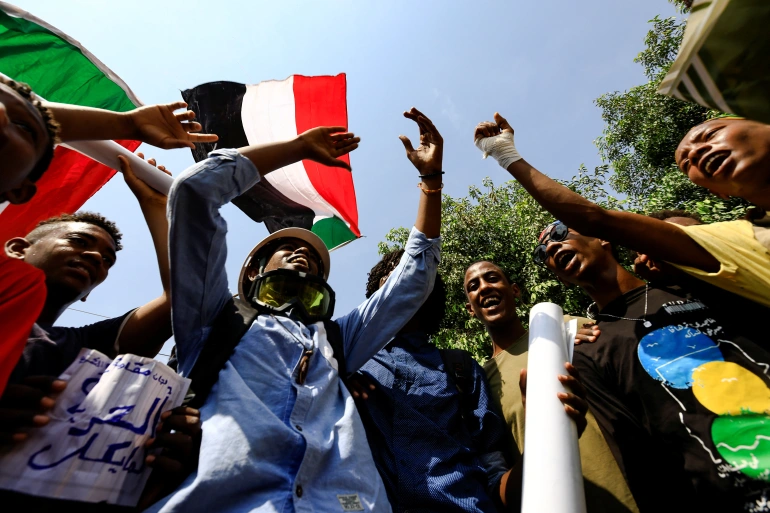 Il movimento pro-democrazia del Sudan ha portato avanti proteste regolari dopo il colpo di stato militare di ottobre [File: Mohamed Nureldin Abdallah/Reuters]